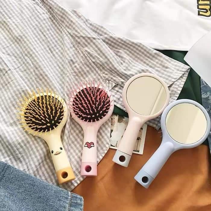 Gương Lược Cầm Tay Mini Cute - Lược Chải Tóc Cầm Tay Mini Tròn Gỡ Rối Cho Nữ Có Kèm Gương Mặt Sau Màu Sắc Cầu Vồng Cute Uốn Tóc Women ( Tặng Sticker )