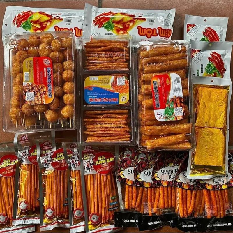 Combo 6:1 hộp bò quẩy thanh,1 hộp bò 3 ngăn,1 hộp bò xiên vừng,5 gói nem tôm,5 gói phô mai que,5 gói sườn non nướng Snack Food Cake Candy Bánh Quy tamcay batuyet banh keo doanvat