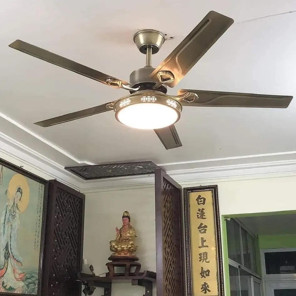 Quạt trần cánh thép mạ điện -HÀNG LOẠI 1. ĐIỀU KHIỂN LED 6 chế độ gió , chế độ đảo chiều hẹn giờ-đèn 3 màu .MÃ 07 Fan
