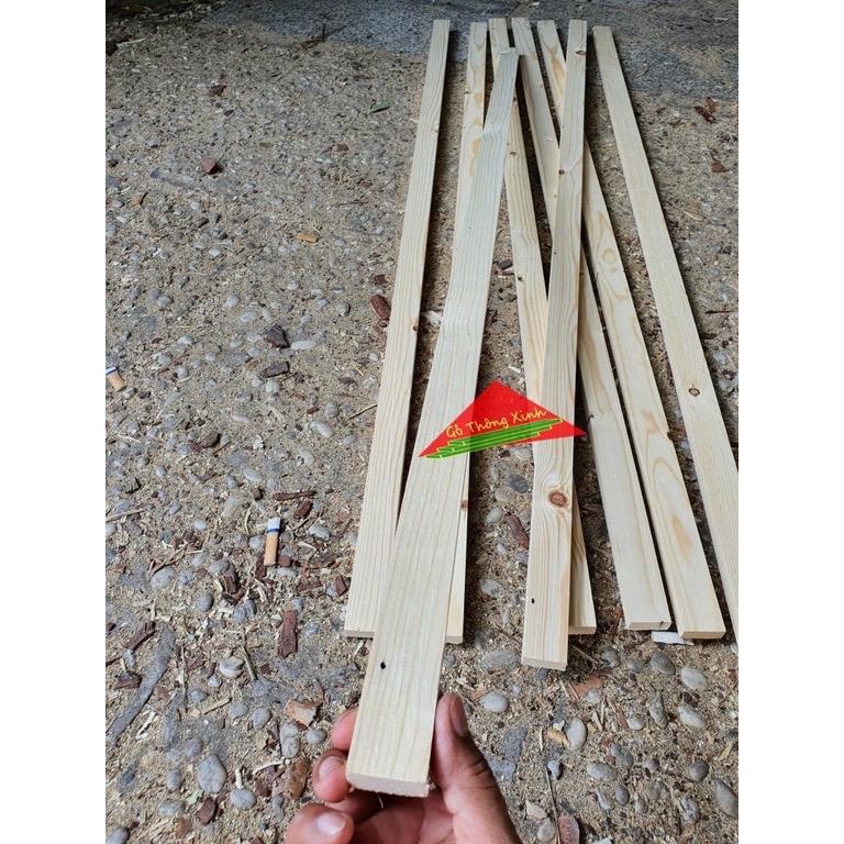 Thanh gỗ thông pallet rộng 4cm x dài 1m2-1m x dày 1.3cm dùng trang trí ngoài trời, ban công, làm khung sườn,đóng thùng pallet