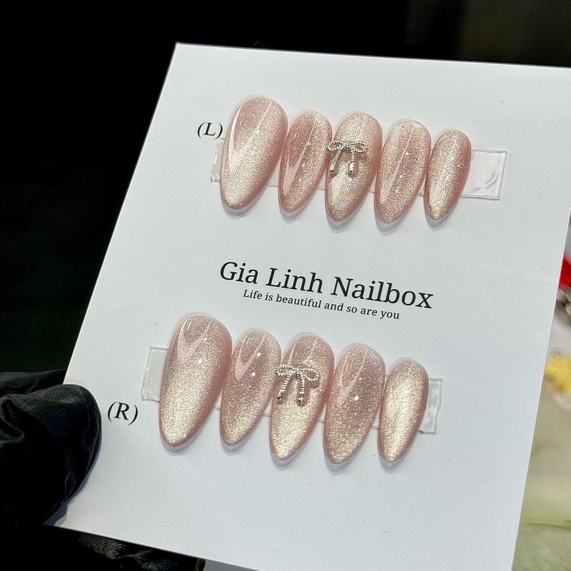 M258 nailbox thiết kế mắt mèo ánh trắng gắn charm xinh Nữ