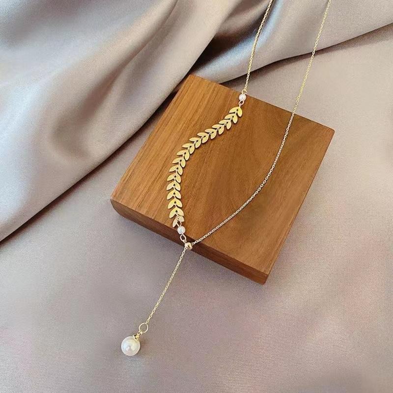 Three Piece Set of Niche Design, Wheat Ear Pearl Necklace, Earrings, Bracelet Necklace, Light Luxury High-end Hot Selling Jewelry Set 5