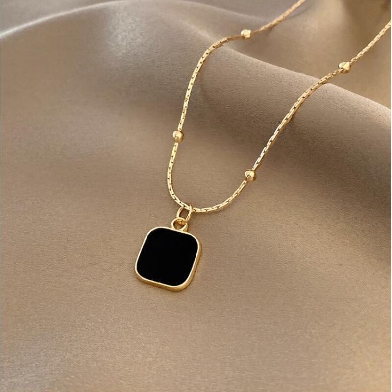 Product Introduction of Black Dark Geometric Square Necklace for Women's Light Luxury and Unique Design Sense Collar Chain 2025 New Instagram Hip Hop 9