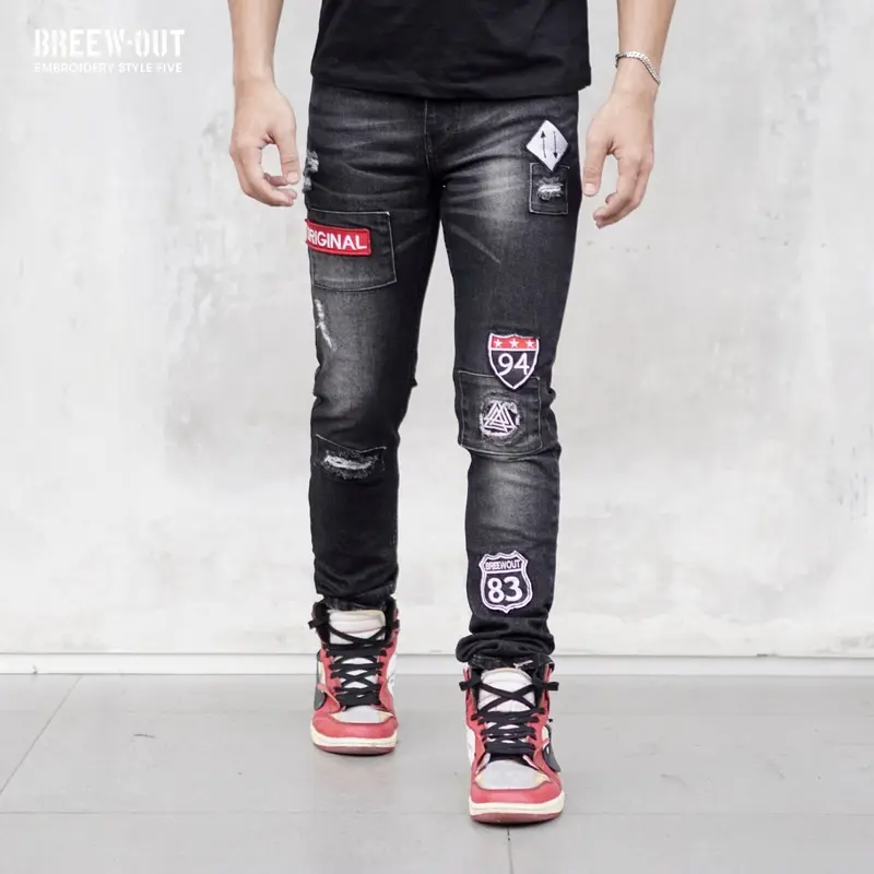 Celana jeans streatch emblem bordir panjang pria 3