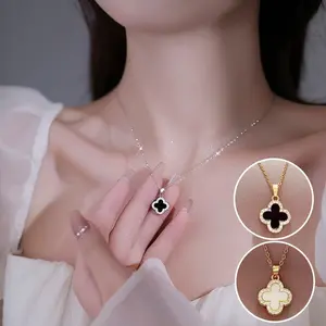 Kalung Wanita Emas Kalung Clover Titanium Anti Karat Sederhana Tulang Selangka Rantai Semanggi
