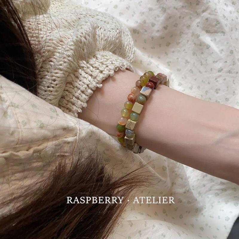 Product Introduction of Peach Bamboo New Chinese White Beaded Bracelet Natural Stone Twin Artistic National Style Niche Retro Bracelet 3
