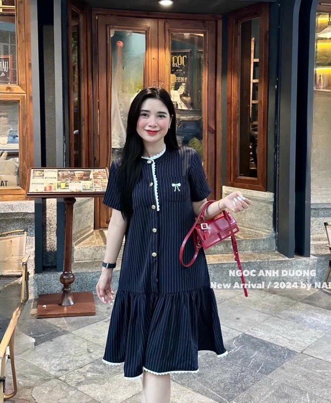 Váy Bầu Váy Sau Sinh (V169) Kẻ  Xanh- Ghi Thêu Nơ - Cổ Hoa Cúc- Dáng babydoll  ( 40-70kg). 5