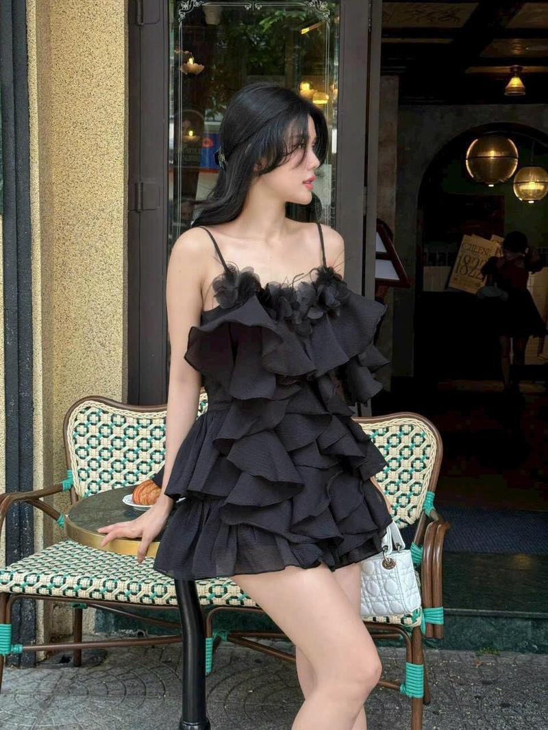 Product Introduction of Jumpsuit Bèo 2 Dây Hở Lưng Quyến Rũ - Chất Liệu Vải Tổng Hợp Mềm Mại, Thoáng Mát - Size S, M, Thiết Kế Thời Trang T Nữ Women 16