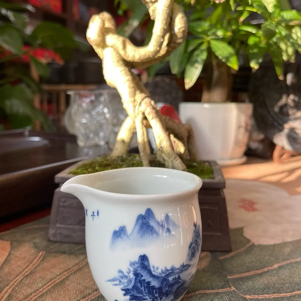 Tống sứ hoạ tiết phong cảnh 200ml