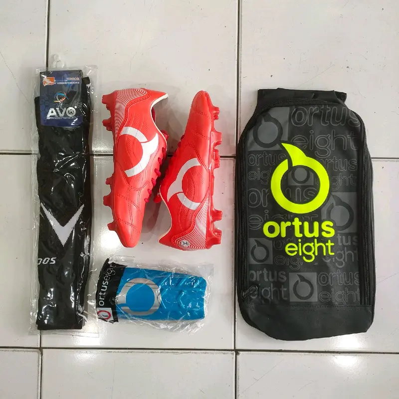 Paket Hemat Sepatu Bola Anak Ortus Outdoor 2