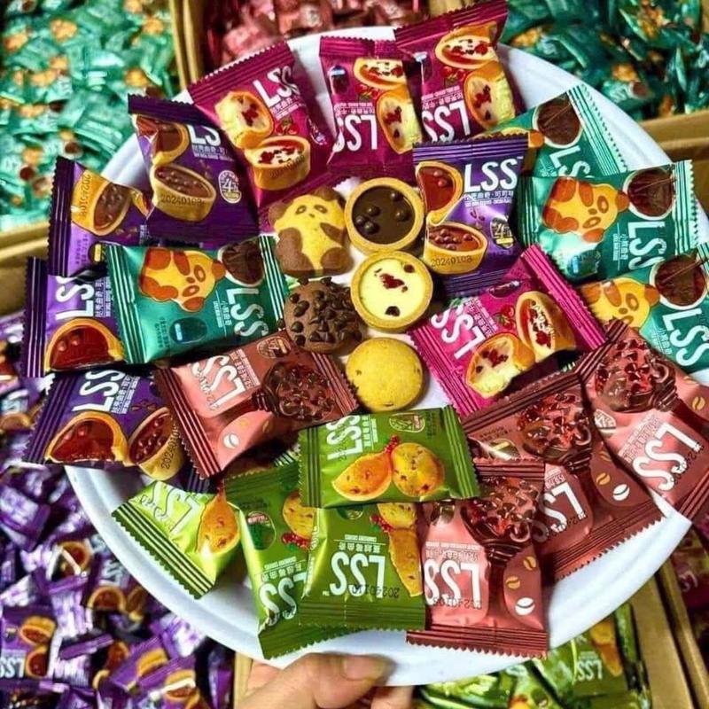 ￼Bánh Quy Bơ Sữa LSS Mix Vị TÚI LỚN 1KG - Bánh Quy LSS Socola Sữa Chua  Việt Quất Thơm Ngon - Bánh Qui Ruvask Snack Food Thức Ăn Ăn Vặt 3