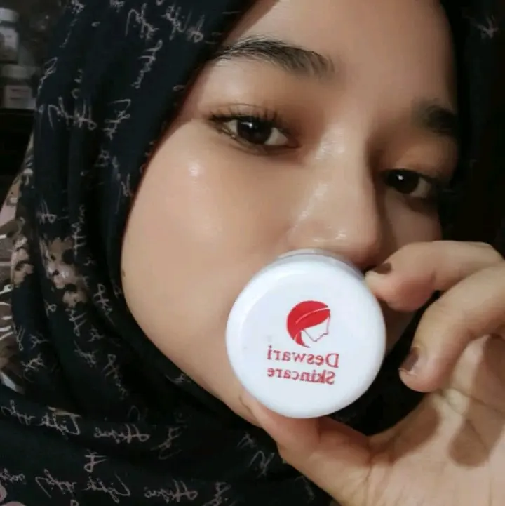 [Ready SIAP KIRIM] FREE POUCH Paket Deswari SKINCARE 3