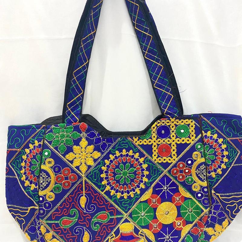 Totebag Pakistan ukuran Besar 52x29cm hanya 85.900 Wanita 0