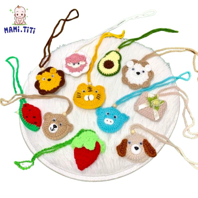 túi đựng tỏi cho bé  hình rồng đan le tay thủ công đính 1 hạt dâu