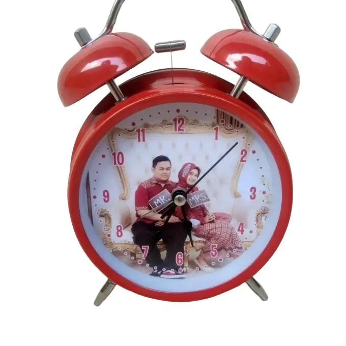 Jam Weker Kostum Suka-Suka dengan Desain Unik 0