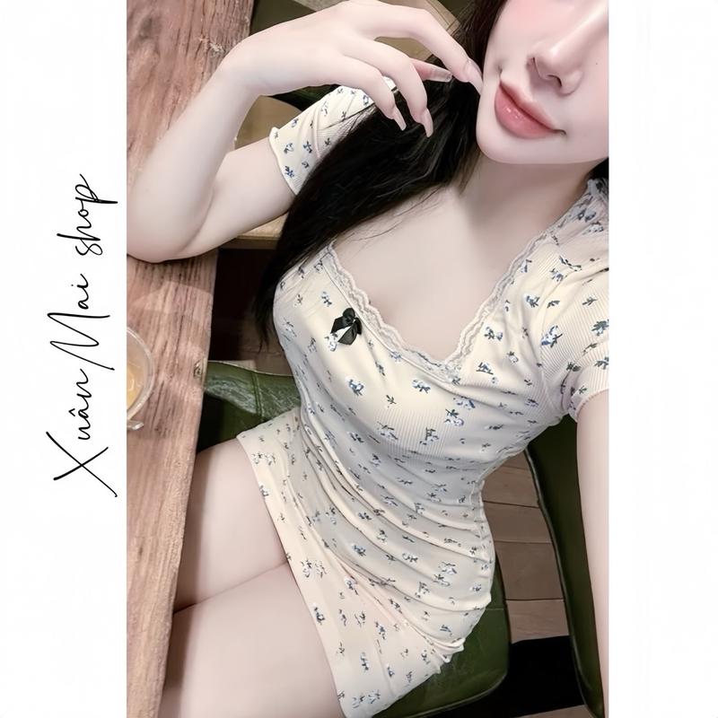 Đầm BODY HOA NHÍ CỔ VUÔNG dáng ngắn tăm lạnh Xuânmai shop