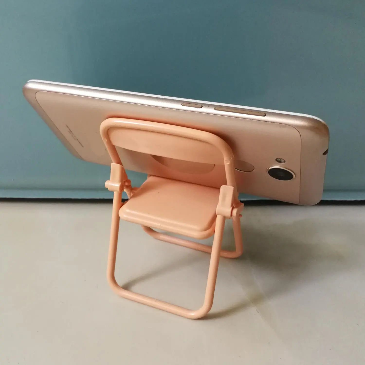 Cartoon Folding Chair Shaped Mobile Phone Holder, Mini Chair Shape Cell Phone Stand for Outdoor Travel