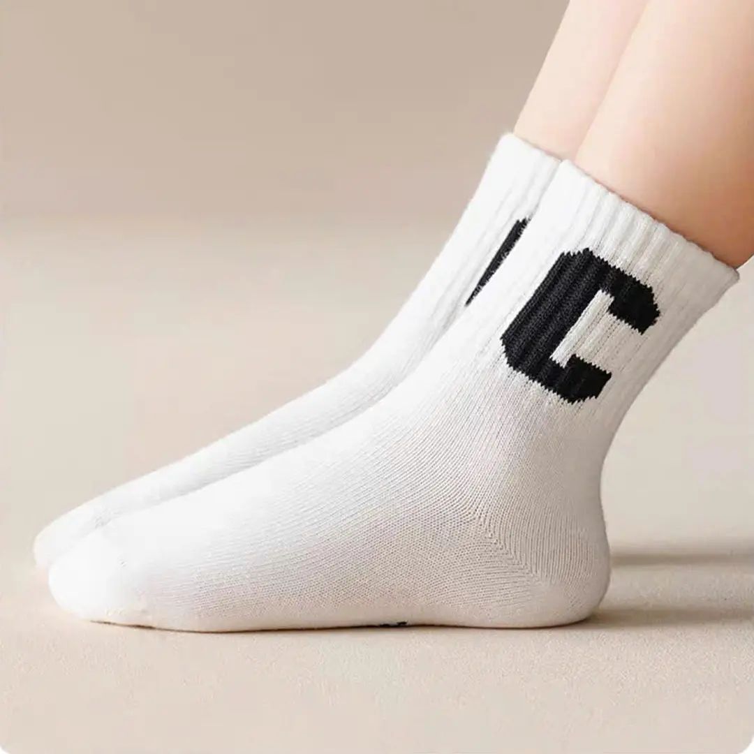 Tât Cho Bé Từ 1-12 Tuổi Có Họa Tiết 3 Màu Nâu Trắng Đen Chất Cotton Tất Vớ Cổ Cao Thấm Hút Mồ Hôi Thoái Mái TAT13