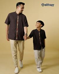 Gambar Baju Muslim Couple Kemeja Koko Dewasa dan Anak Bordir Nadif Series by Althaff dari Mazaya Collection Shop Kab. Bekasi 4 Tokopedia