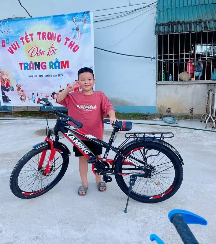 Xe đạp thể thao giá rẻ các cỡ từ trẻ em đến người lớn có giảm sóc trước, phanh đĩa trước sau tặng kèm gácbaga sau 3