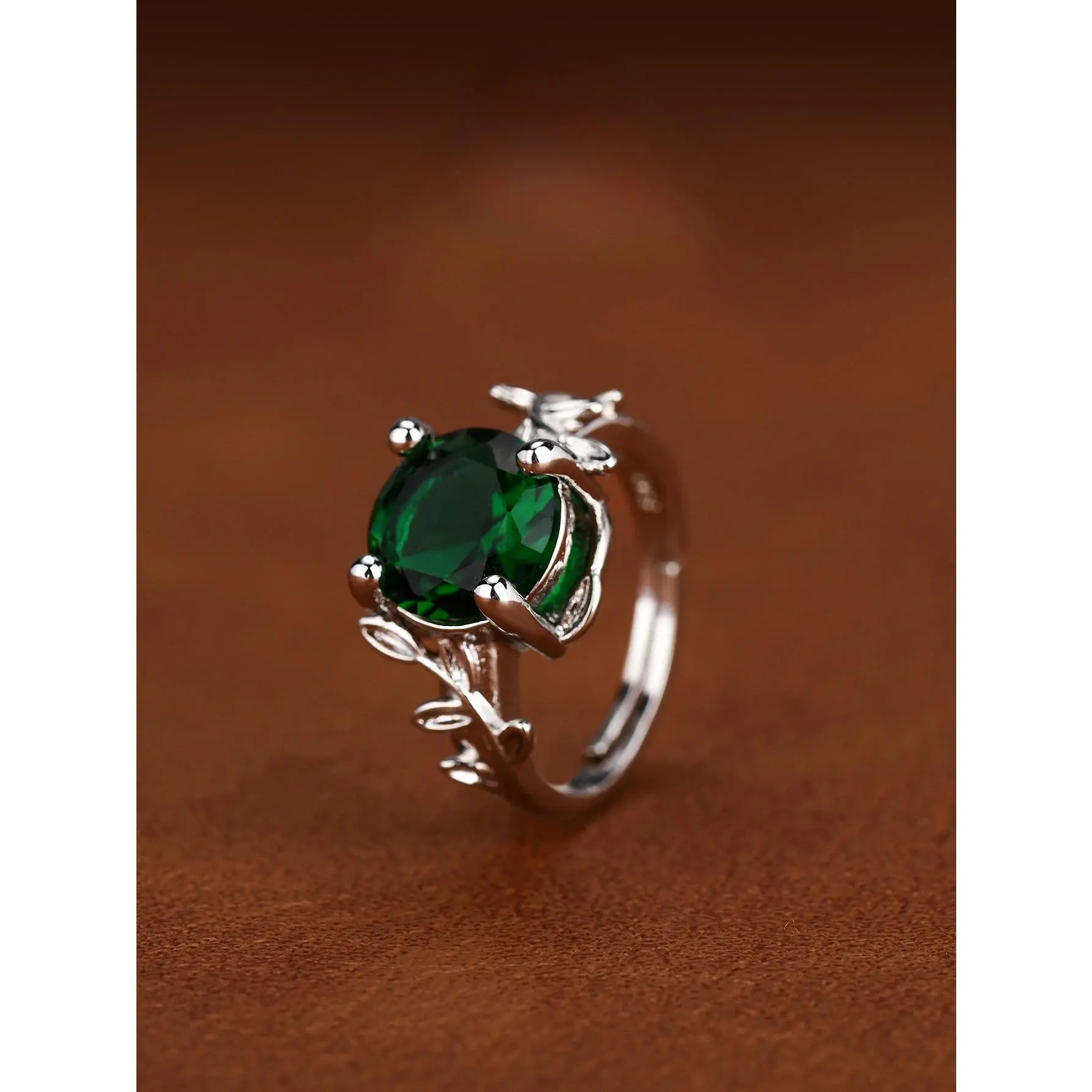 New Green Stone Ring Female Leaf Fashion Light Luxury Opening Adjustable Temperament Versatile Jewelry Accessories