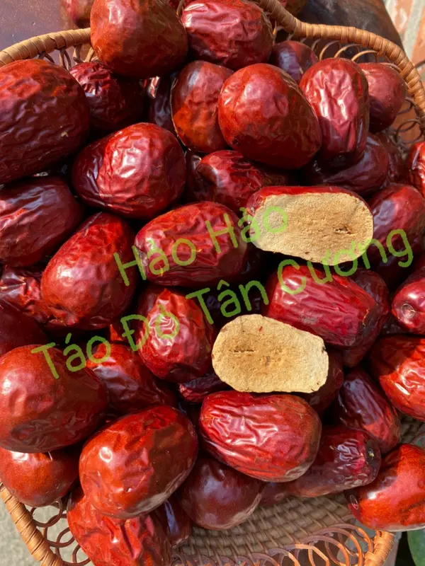 Combo 2kg Táo size 80-90 quả/kg , táo Hoà Điền Tân Cương Hảo Hảo ngon , ngọt , dẻo , vị chua nhẹ hàng vụ mới thu hoạch năm 2024 3
