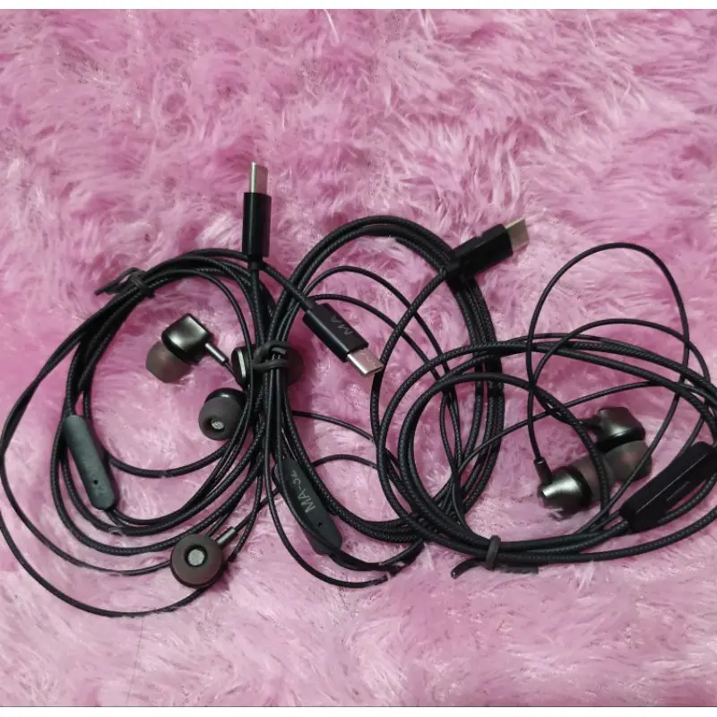 HF HEADSET EARPHONE TIPE C HF COLOKAN TIPE C SUARA SANGAT BAGUS BISA BUAT TILPON