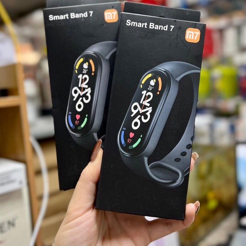 Đồng Hồ Thông Minh M7 Smart Band 7- Đồng Hồ phù hồ phù hợp cho các bạn hay tập thể dục thể thao ; chạy bộ tập gym v.v.v . Chức năng : Đo Nhịp Tim, Đổi Hình Nền, Chống Nước IP 67