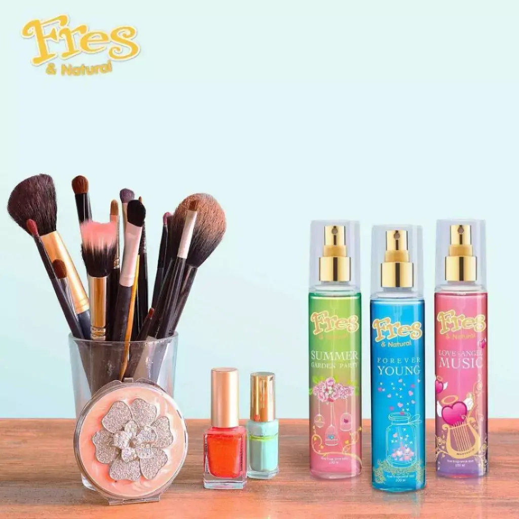 Isi 10 Pcs Fres & Natural Spray Cologne Parfum 100ml Fine Fragrance Mist Minyak Wangi Hijab Isi 10 Pcs Fres & Natural Spray Cologne Parfum 100ml Fine Fragrance Mist Minyak Wangi Hijab