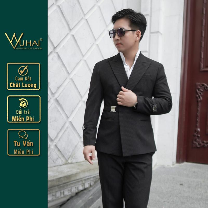[VuHai Tailor] Blazer nam cài chéo kẻ sọc màu đen, Bộ vest nam Hàn Quốc trẻ trung, dáng áo slimfit, chất liệu cotton co giãn-Tết   Menswear Menswear