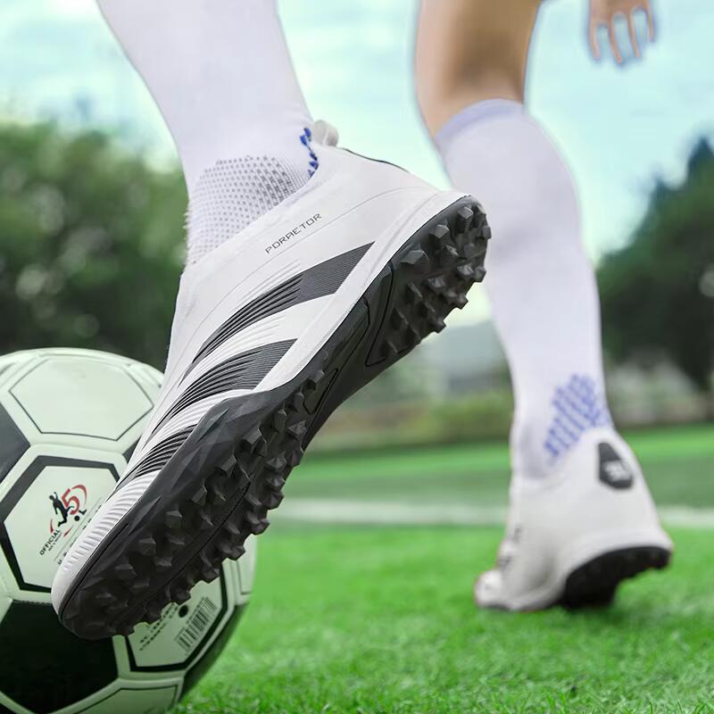 Product Introduction of Men's Turf Indoor Football Cleats High Top Breathable Soccer Shoes Outdoor Training TF 16