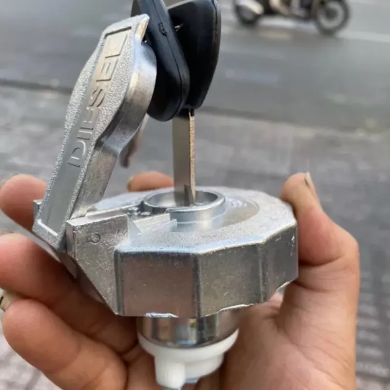 Nắp Thùng Dâu Xe Tải Isuzu (1t9- 3t5)Jac,  có khoá cho các dòng xe QKR, NMR, NPR, NQR, FRR,... 1