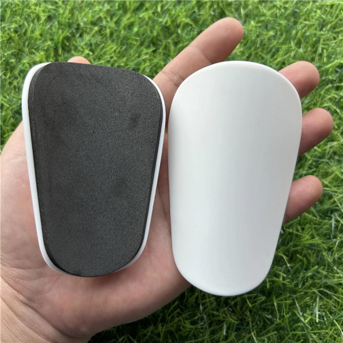 Deker Mini 5x8cm 6x10cm Pelindung Tulang Kering Futsal Sepakbola Anti Benturan Keras Tahan Lama Deker Mini 5x8cm 6x10cm Pelindung Tulang Kering Futsal Sepakbola Anti Benturan Keras Tahan Lama