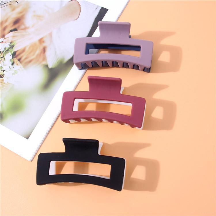 Product Introduction of Large Grab Clip New Two-tone Facial Hair Clip Back Head Clip Simple Shark Clip 6