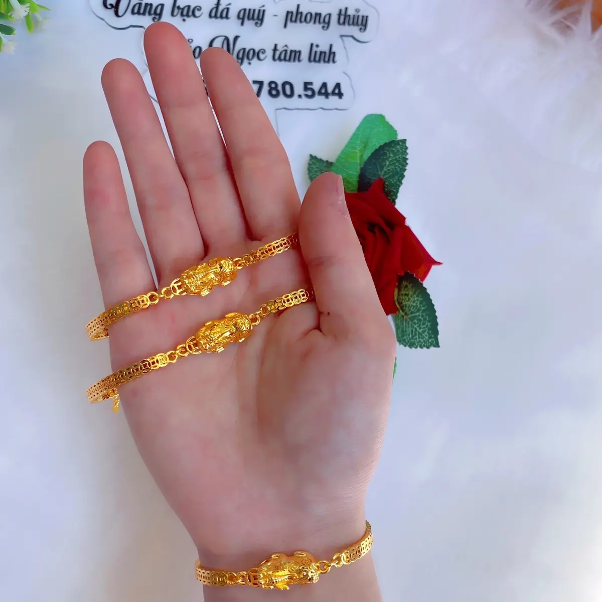Lắc tỳ hưu may mắn mạ vàng 18k ko đen ko bay màu