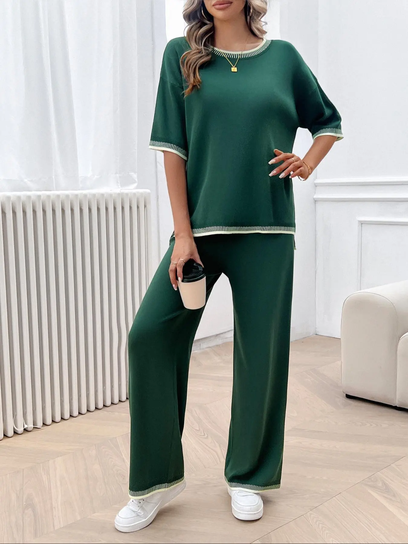 Two-piece Set Women's Contrast Binding Drop Shoulder Tee & Straight Leg Pants, Casual Half Sleeve Round Neck Top & Trousers for Summer, Ladies Clothes for Daily Wear