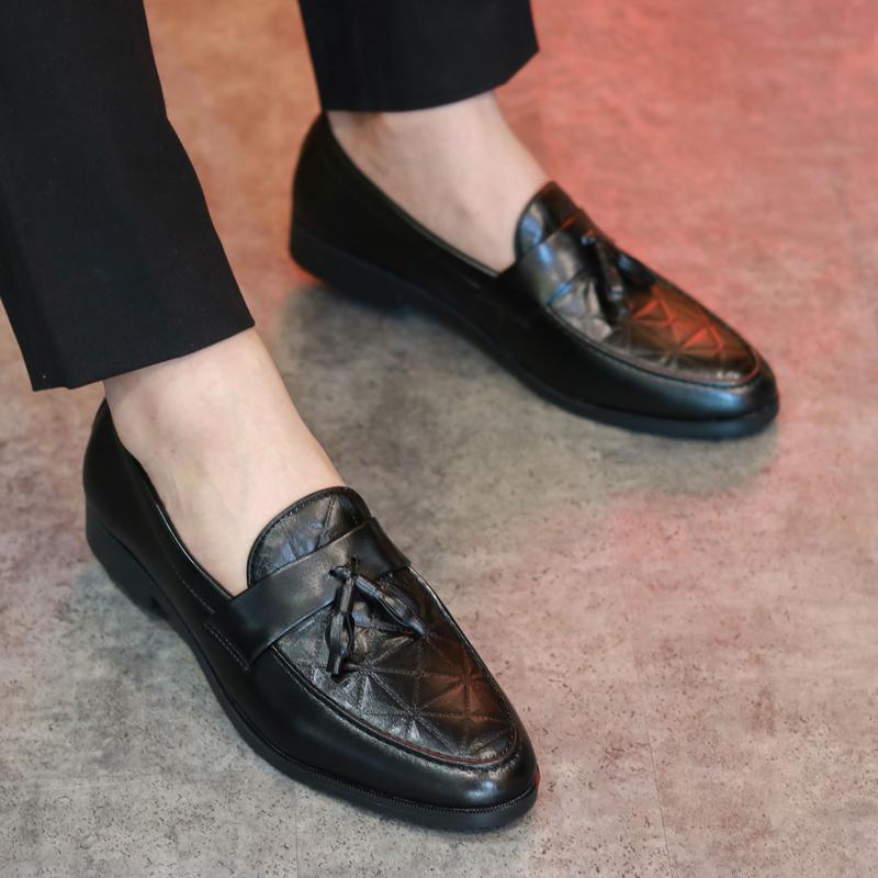  Giầy lười  Nam công sở Da mềm PU cao cấp Giầy nam hàng kỹ Dập Vân hoạ tiết 3D Đai Chuông Sang Trọng Đế Khâu chắc chắn đủ size 38-43  B.11 Cao Su Hoa GiàY Shoes 