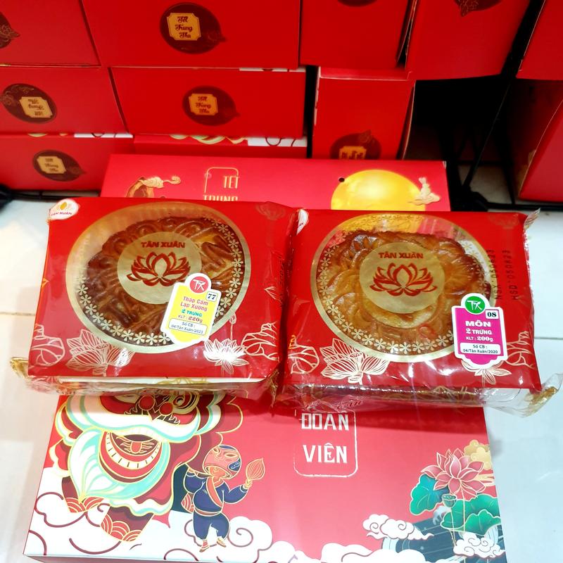 [ Kèm hộp giấy] Combo 2 bánh trung thu  Tân Xuân ( Thập cẩm 1 trứng, 2 trứng, Thập cẩm Jambon gà quay ,Đậu Xanh, Dừa, Môn 1 trứng)  Cake Food Thức Ăn 6