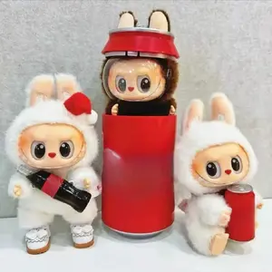 Kartun La-bub II ialah rantai kunci yang cantik dengan cangkuk cantik yang boleh digunakan untuk menggantung kunci kereta, beg galas, beg galas, beg benang lembut, rantai kunci kecil dan comel, beg kunci untuk pelajar, yang merupakan little snow undefined