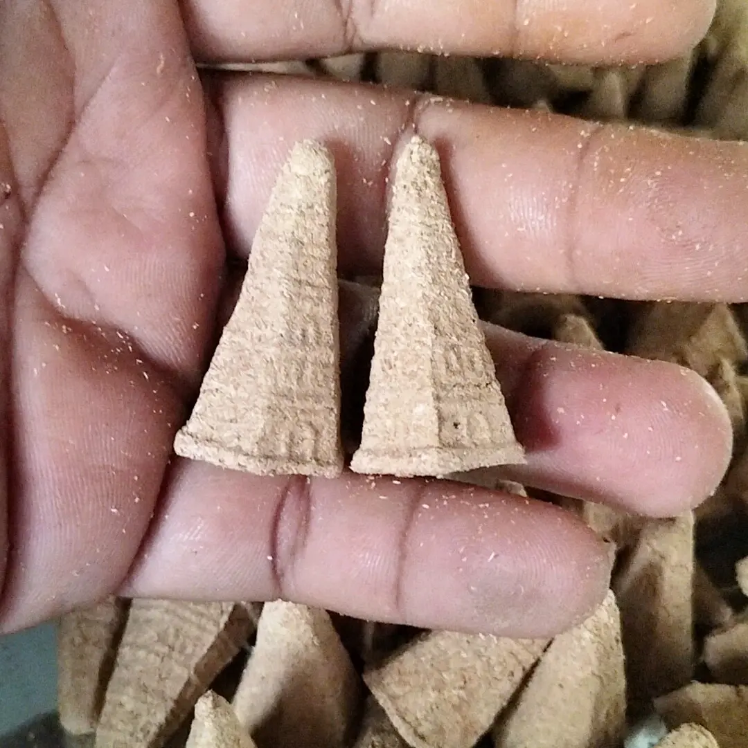 nụ gỗ quỹ kiến sầu tự nhiên