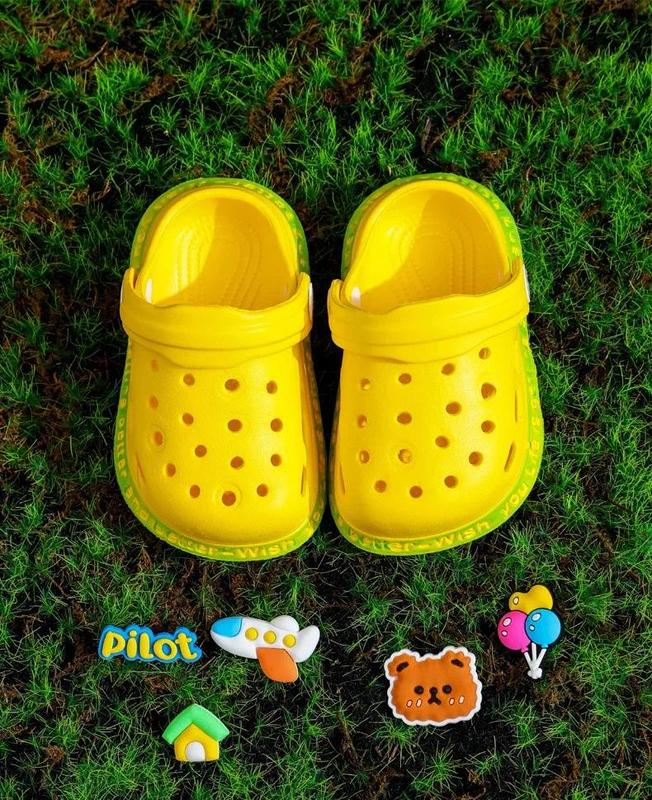 Product Introduction of Garden Clogs Shoes Boys Girls Beach Sandal Kids Lightweight Breathable Cute Cartoon Slip on Mules Baby Slipper 9