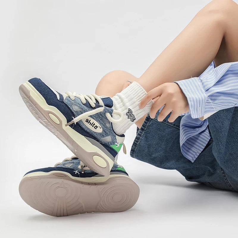 Låg MOQ Anpassa Herr Mode Casual Sneakers Kanin Denim Läder Platta Skateboarding Löpning Promenadskor för Herrskor Pojke_voghion.com
