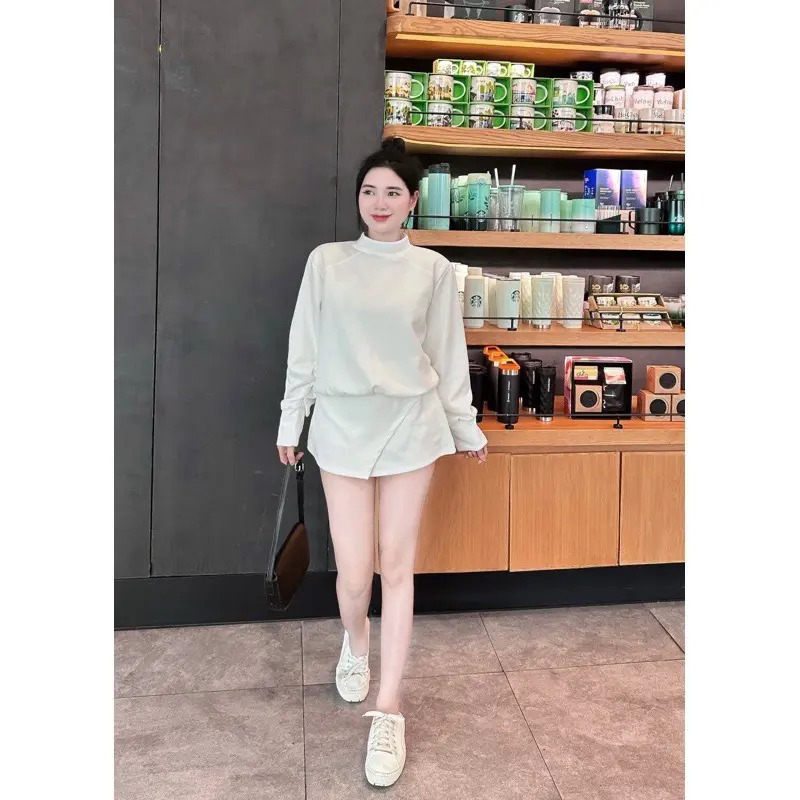 Bộ đồ nữ CENCI, Áo nỉ + Váy, Áo dáng rộng cổ cao được thiết kế dành cho nữ, váy chữ A lưng cao phù hợp với mùa thu đông 2024 phong cách mới Nhung Voi Jacket Màu Trắng Kem