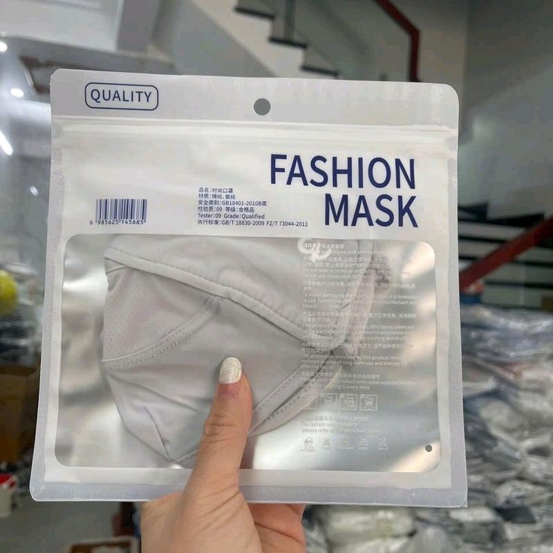 Khẩu trang 5D vải lụa fashion mask , mềm mịn 3