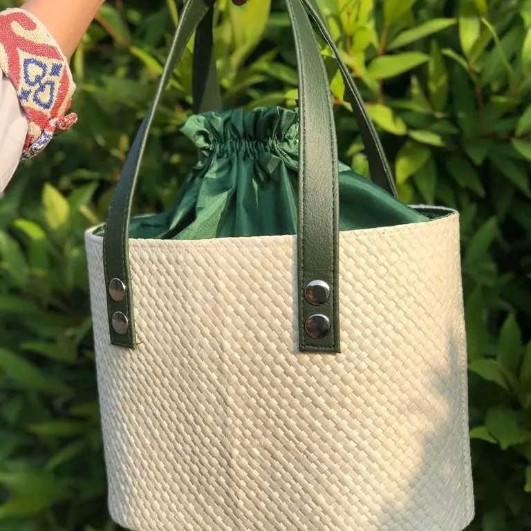 Tas Tikar Pandan Oval Serut