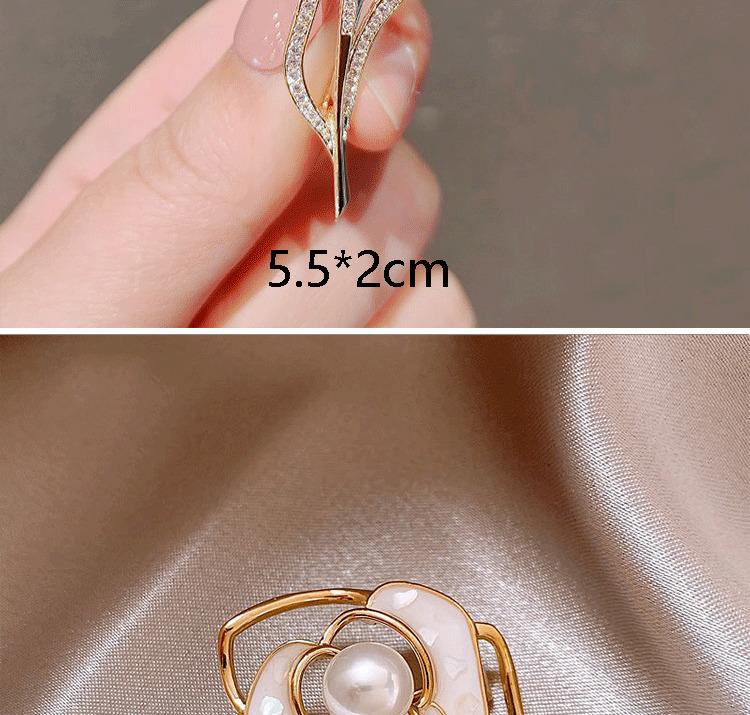 Product Introduction of Flower pearl studded diamond brooch anti glare buckle brooch chest flower small brooch 8