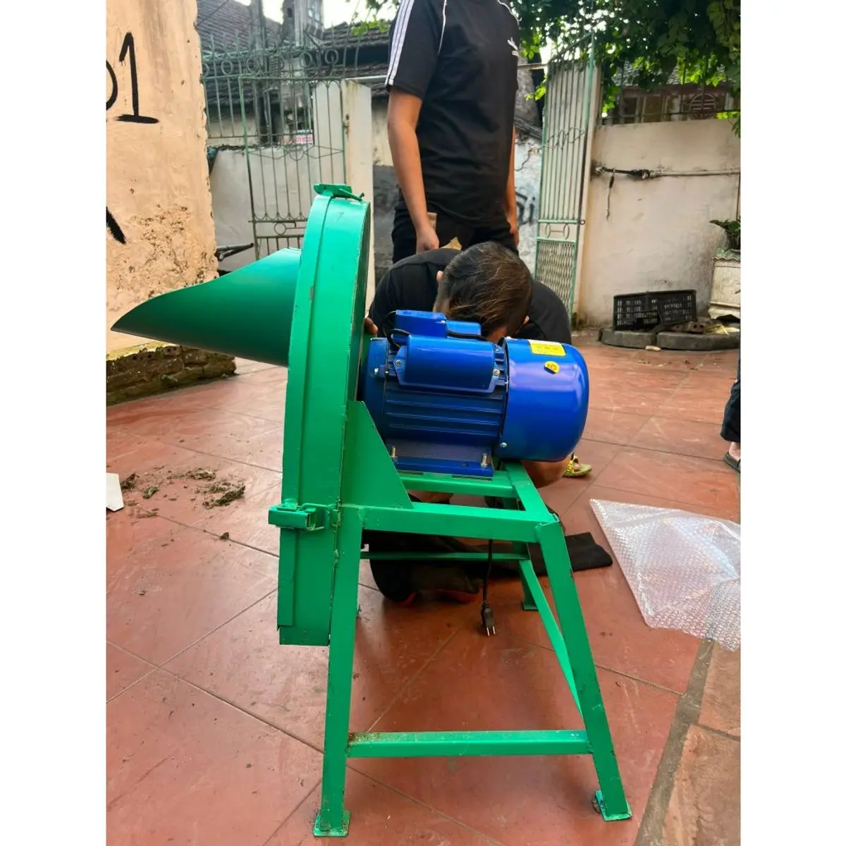 Máy Thái Chuối Siêu Mịn - Cắt Chuối Nguyên Cây - Băm Cỏ Voi. Động Cơ 1,1KW Dây Đồng 1oo%