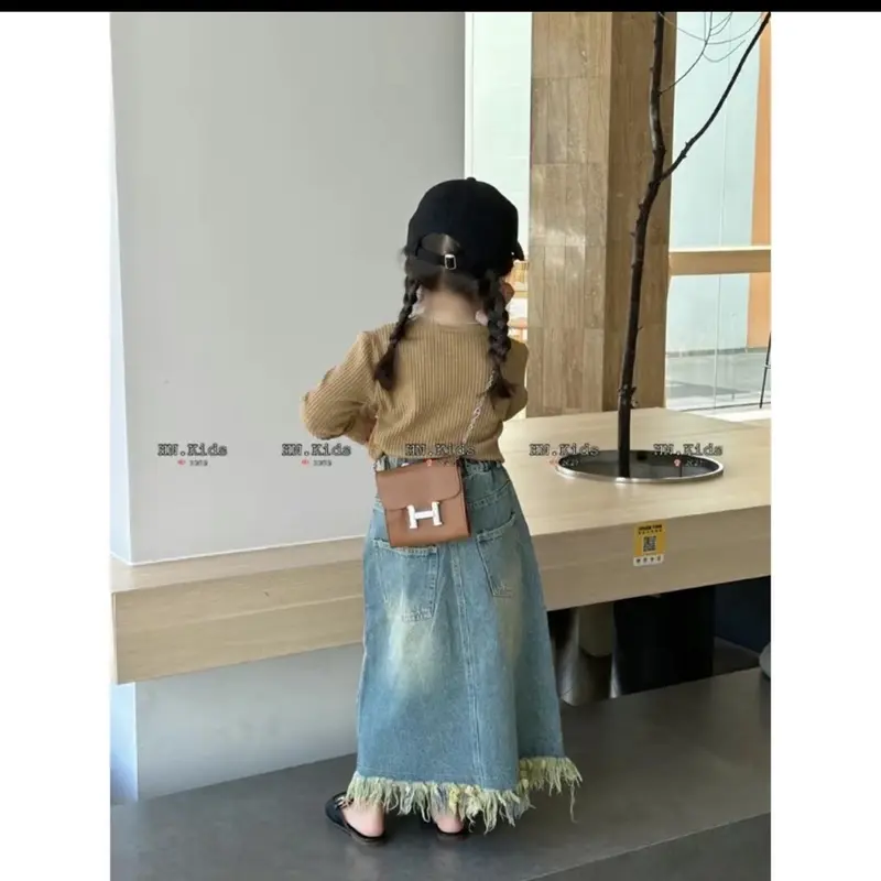 Lẻ chân váy dáng dài cho bé gái 1