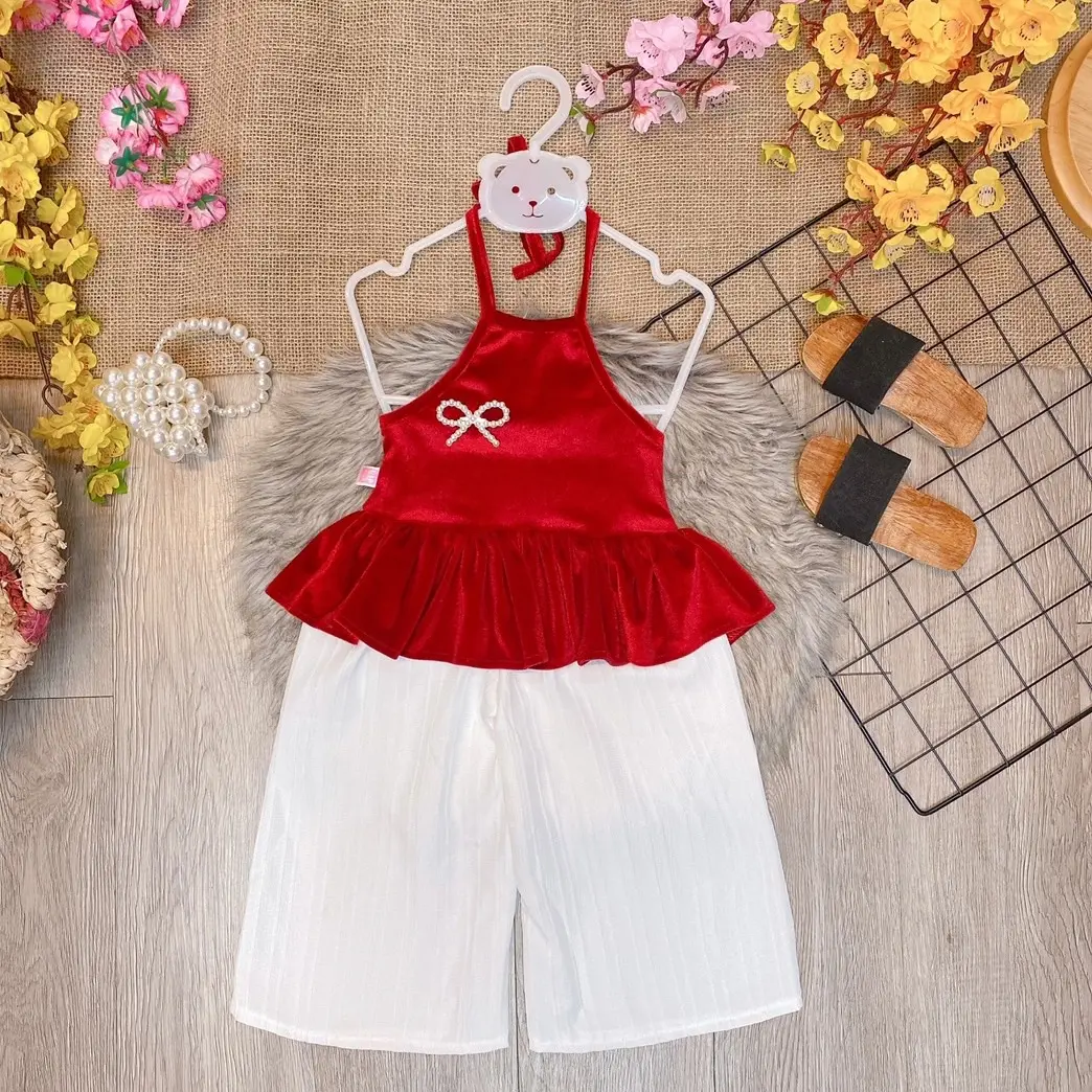 ÁO YẾM NHUNG QUẦN SUÔNG CHO BÉ GÁI