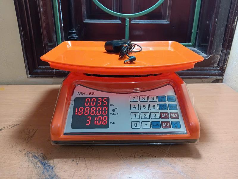 Cân điện tử dùng bán lẻ hàng hoá. Cân điện tử 5kg, 10kg . Bảo hành 12 tháng